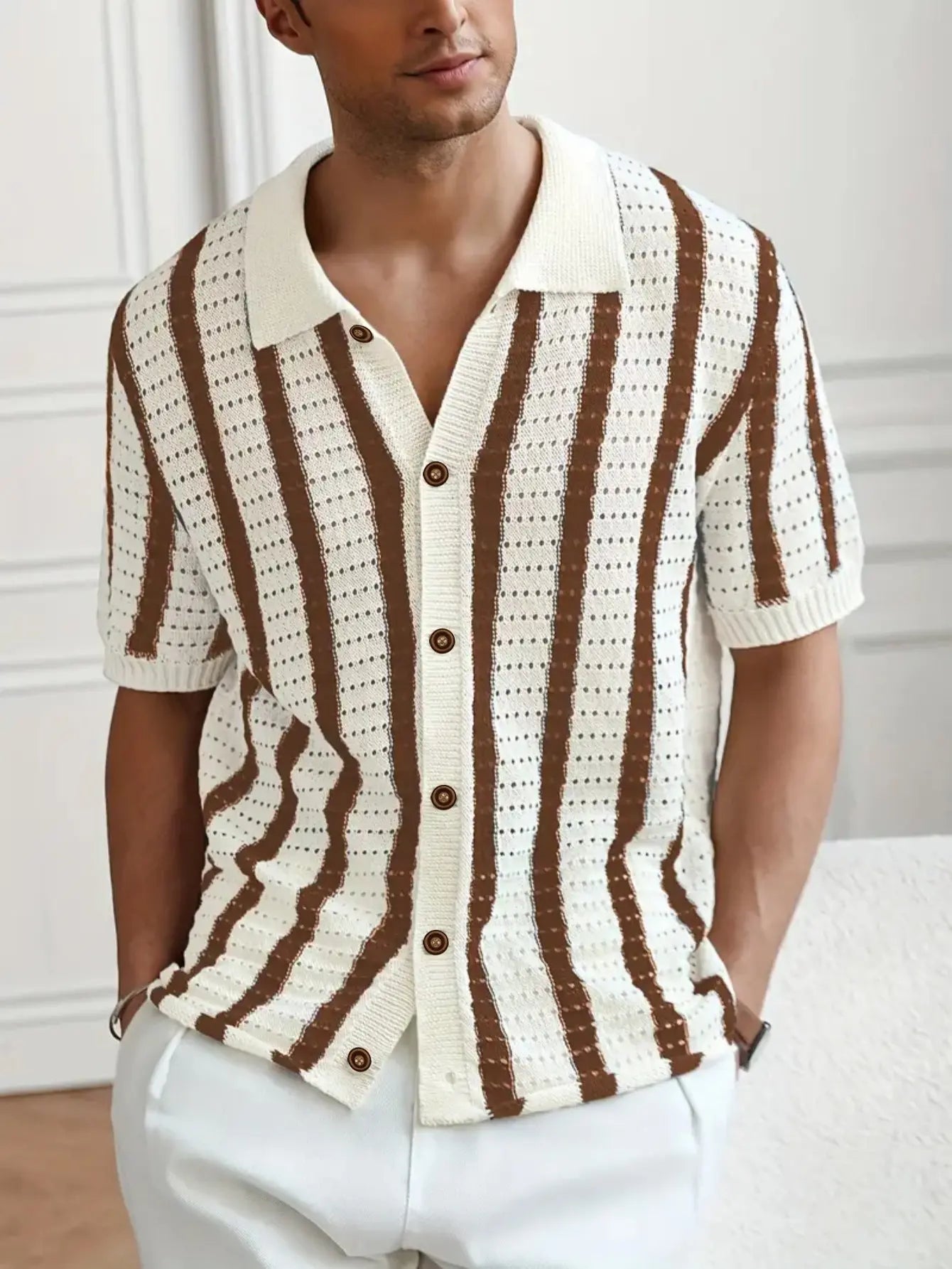 Men’s striped knit polo shirt with buttons and short sleeves