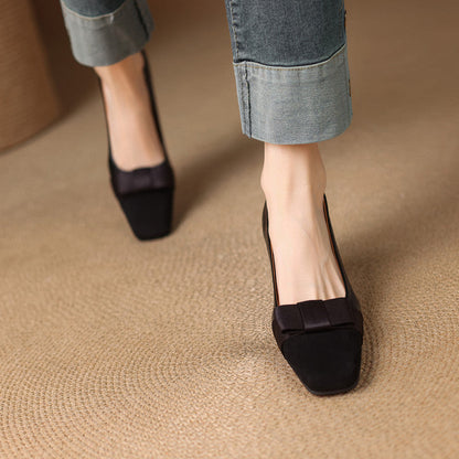Women's Low Block Heel Pumps with Front Bow and Padded Insole – Elegant Shoes