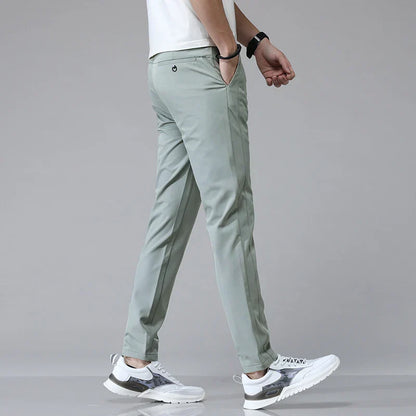 Pantaloni da Uomo Elasticizzati Slim-Fit Traspiranti con Finitura Morbida