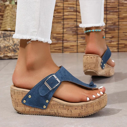 Women's Summer Sandals with Wedge and Adjustable Strap – Model with Toe Loop