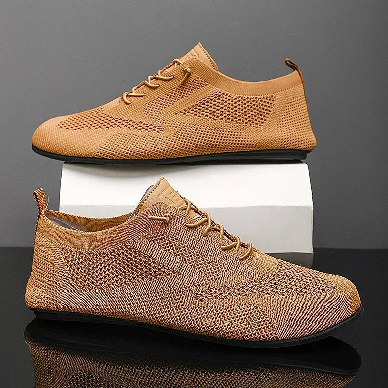 Herresneakers i åndbart mesh med snørebånd – lette og afslappede