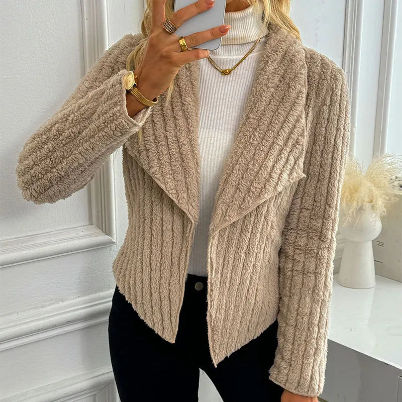 Gilet Donna Beige a Costine con Vestibilità Comoda – Stile Essenziale