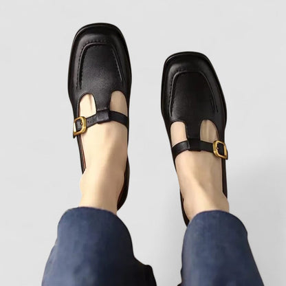 Donna con Cinturino Regolabile e Soletta Imbottita – Supporto Arco
