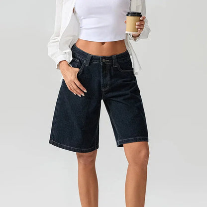 Shorts Donna in Denim a Vita Bassa Vestibilità Comoda – Stile Vintage