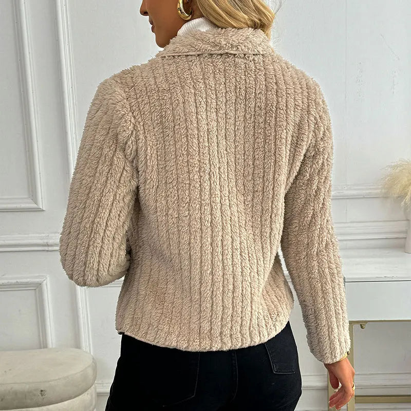 Gilet Donna Beige a Costine con Vestibilità Comoda – Stile Essenziale