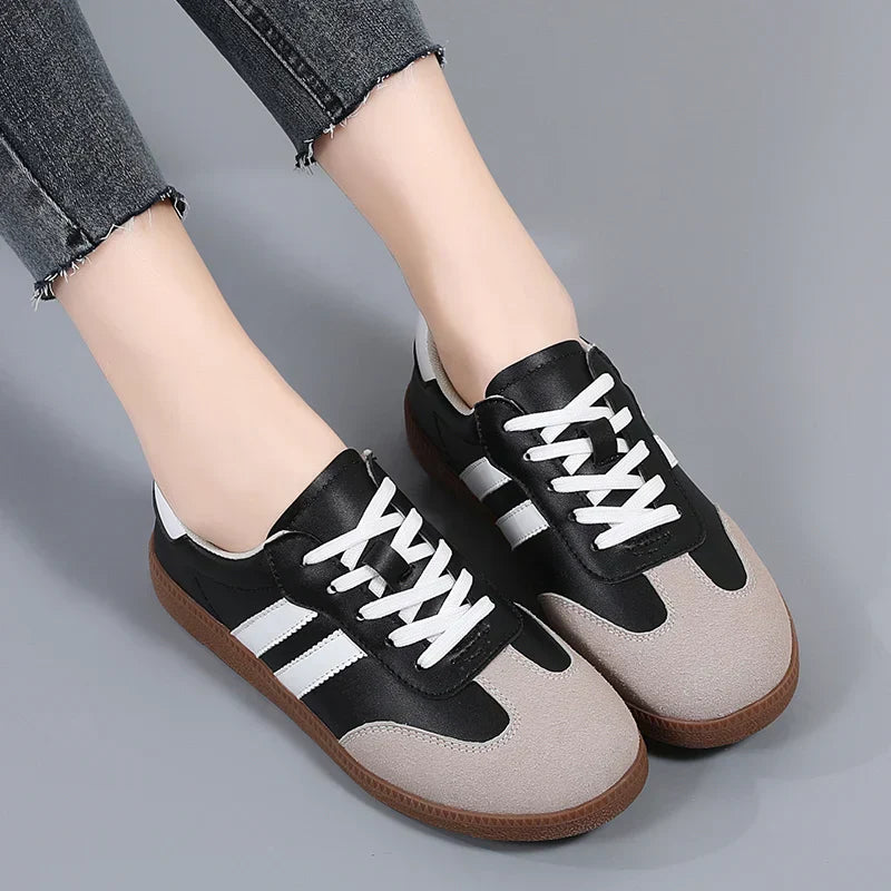 Women's Low-Top Sneakers with Padded Insole and Padded Heel