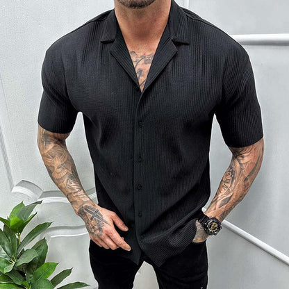 Camisa de hombre de corte entallado, manga larga, con botones y cuello clásico