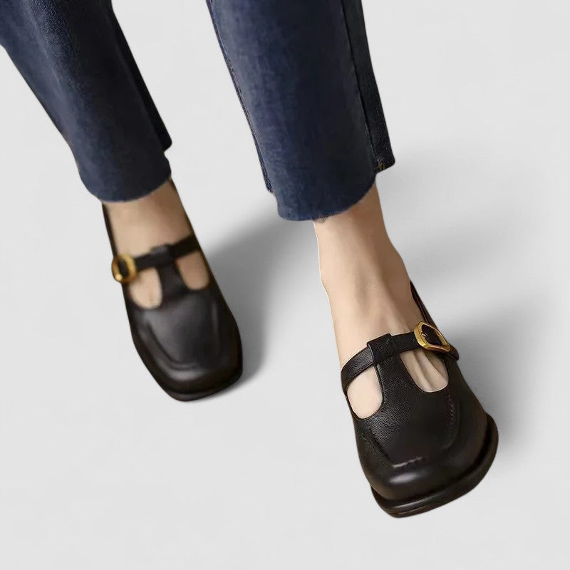 Donna con Cinturino Regolabile e Soletta Imbottita – Supporto Arco
