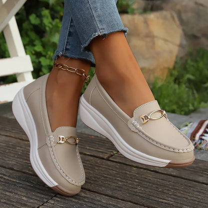 Women's Moccasins with Platform and Gold Detail – Slip-On with Flexible Sole