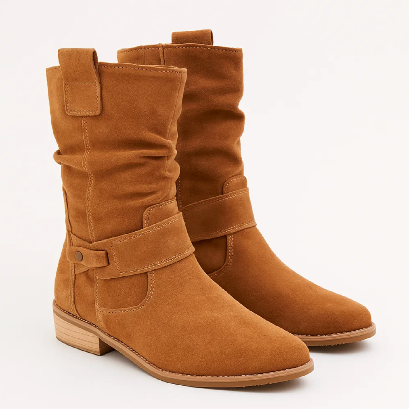 Stivaletti da Donna in Camoscio Sand con Tacco Basso e Zip Laterale