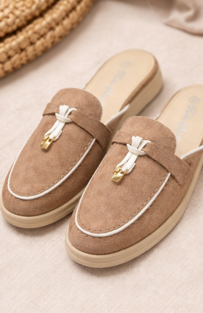 Mocassini Donna Slip-On Stile Mule con Tallone Aperto e Finitura Scamosciata – Suola Piatta