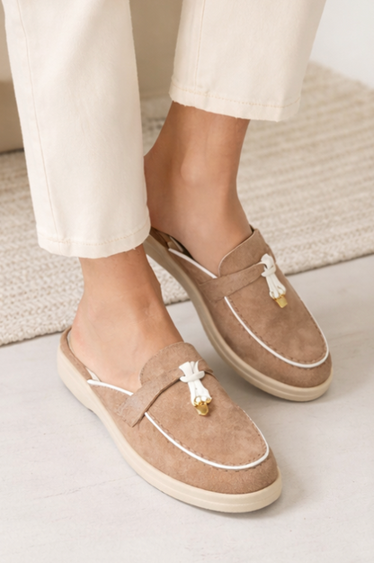 Mocassini Donna Slip-On Stile Mule con Tallone Aperto e Finitura Scamosciata – Suola Piatta