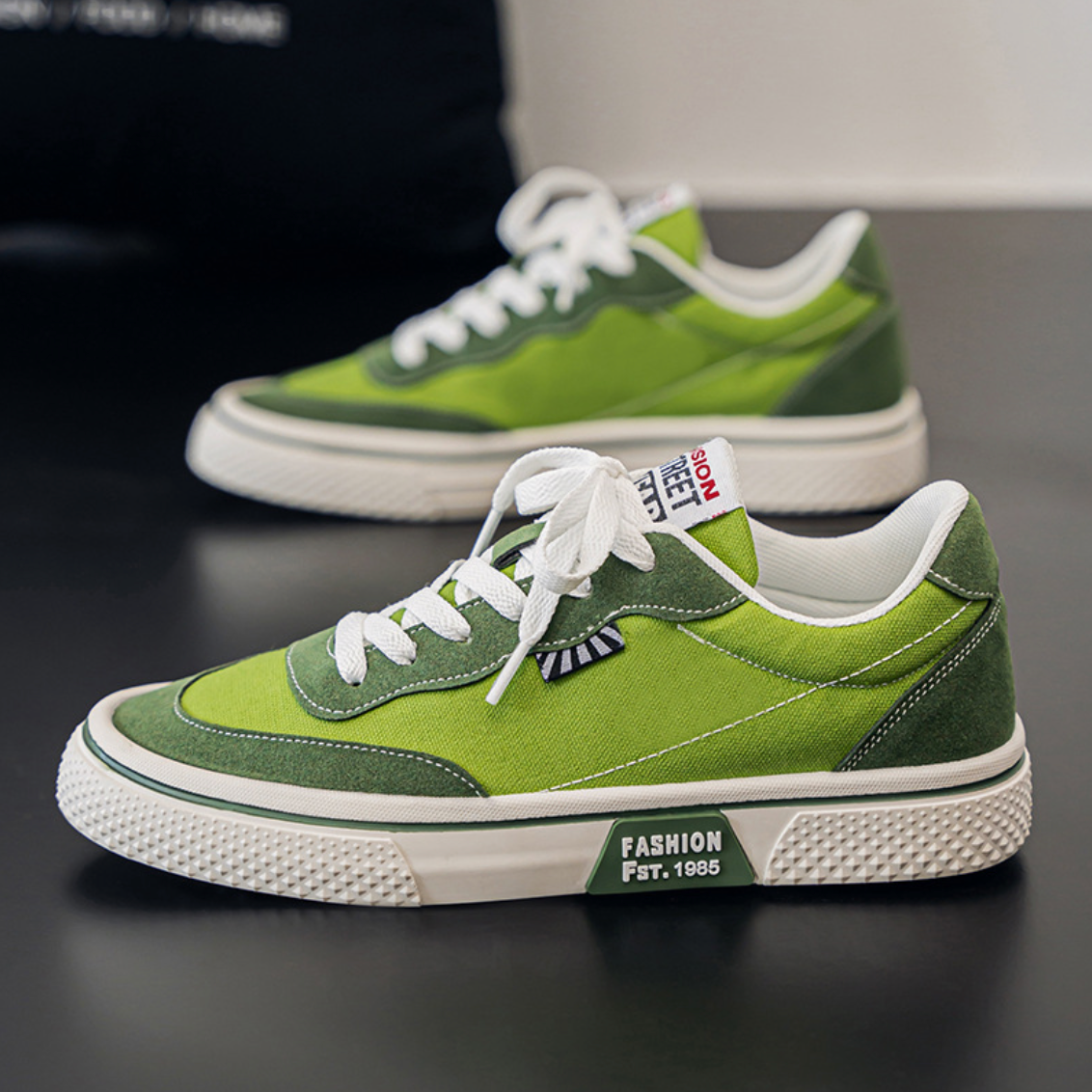 Sneakers Skater Uomo Basse con Lacci e Suola Piatta – Stile Casual Urbano