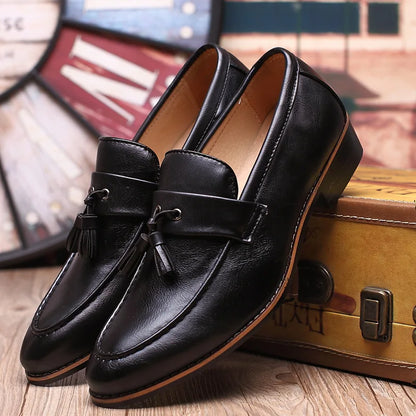 Mocassini Uomo Slip-On Doppia Nappa con Tomaia Satinata Lucida – Stile Elegante