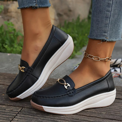 Women's Moccasins with Platform and Gold Detail – Slip-On with Flexible Sole