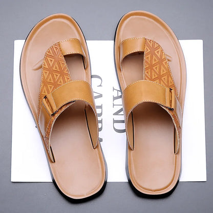 Herresommer-sandaler med tå-ring, bagrem, formet indlægssål og tekstureret overdel