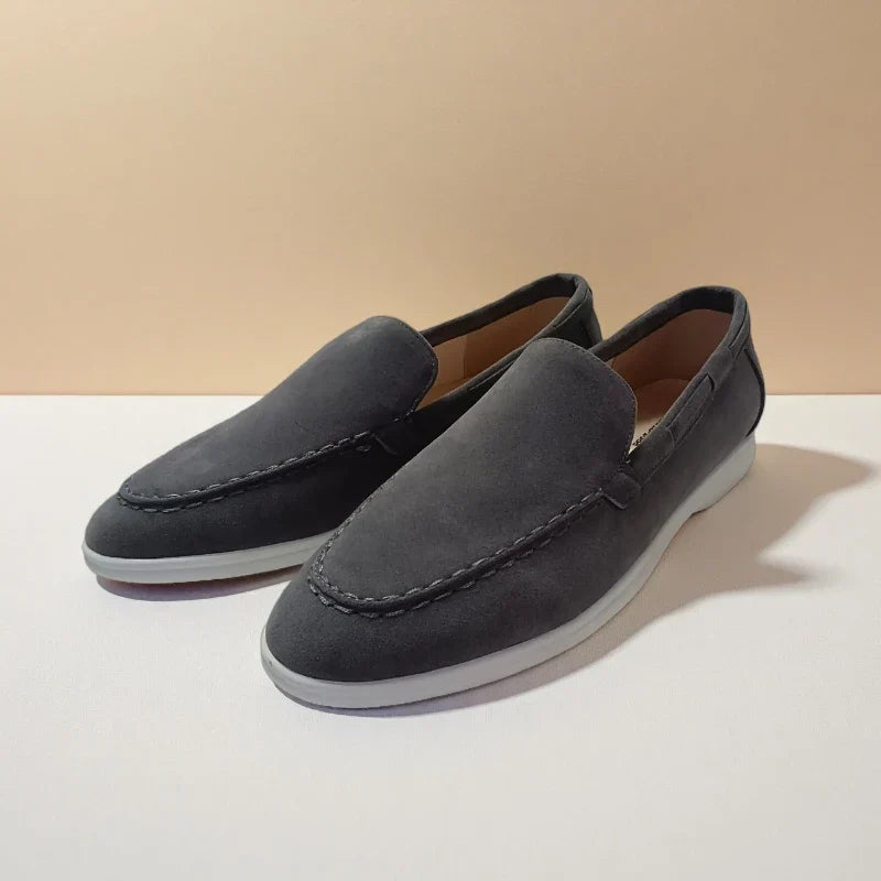 Men's loafers with decorative stitching on the upper