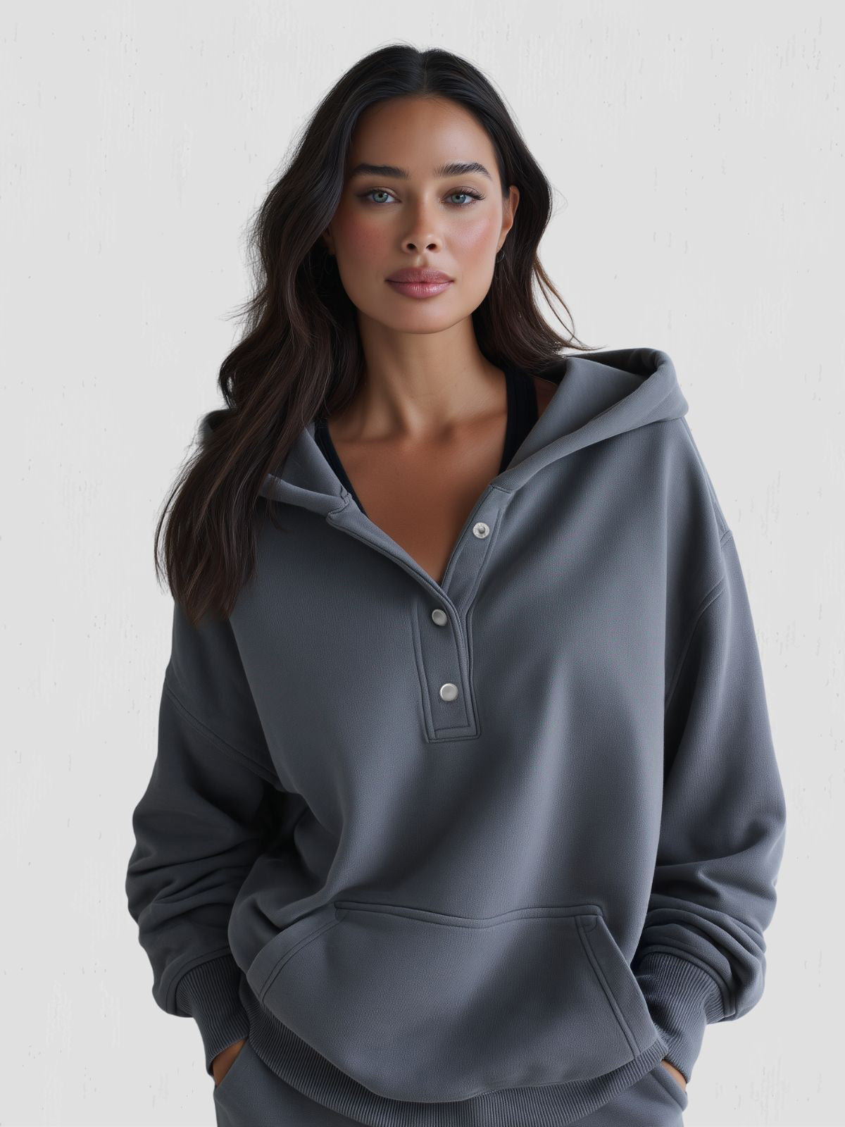 Felpa Donna Oversize con Cappuccio e Bottoni a Pressione – Stile Quotidiano