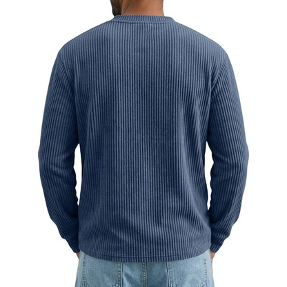 Camisa henley de hombre acanalada con cuello abotonado, bolsillo en el pecho y mangas largas.