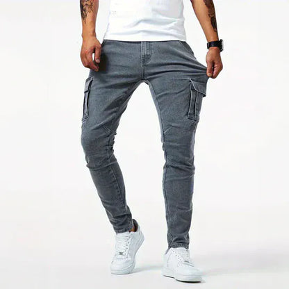 Men's tapered-leg cargo jeans with side pockets