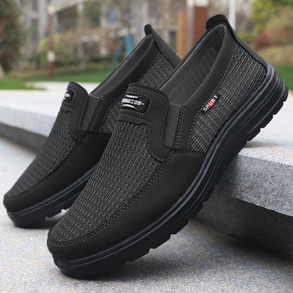Lette og åndbare mesh-moccasiner til mænd med polstret indersål og skridsikker sål.
