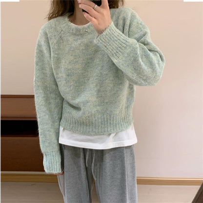 Women's Loose Fit Pullover Sweater with Round Neck and Long Sleeves