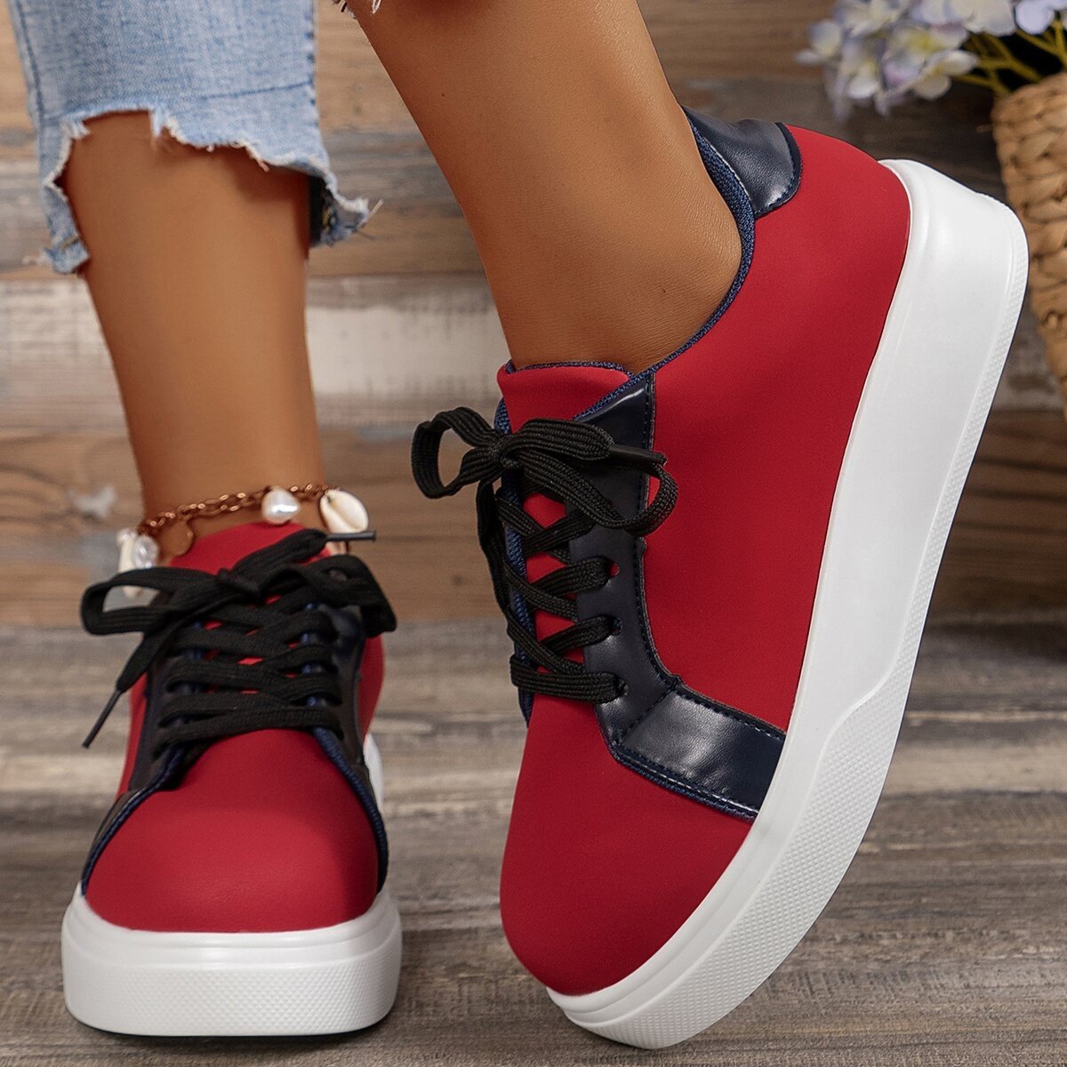 Sneakers Donna Sportive con Lacci e Tacco Medio – Punta Tonda