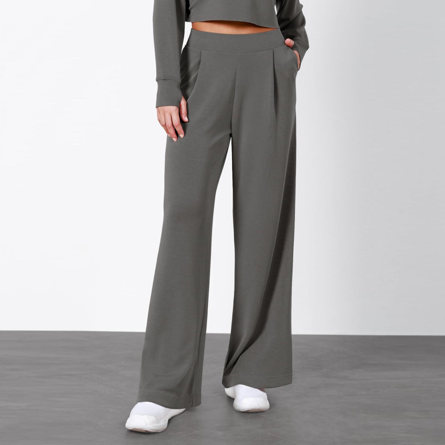 Damebukser med Høj Talje og Lige Ben med Draperet Design – Elegant Look