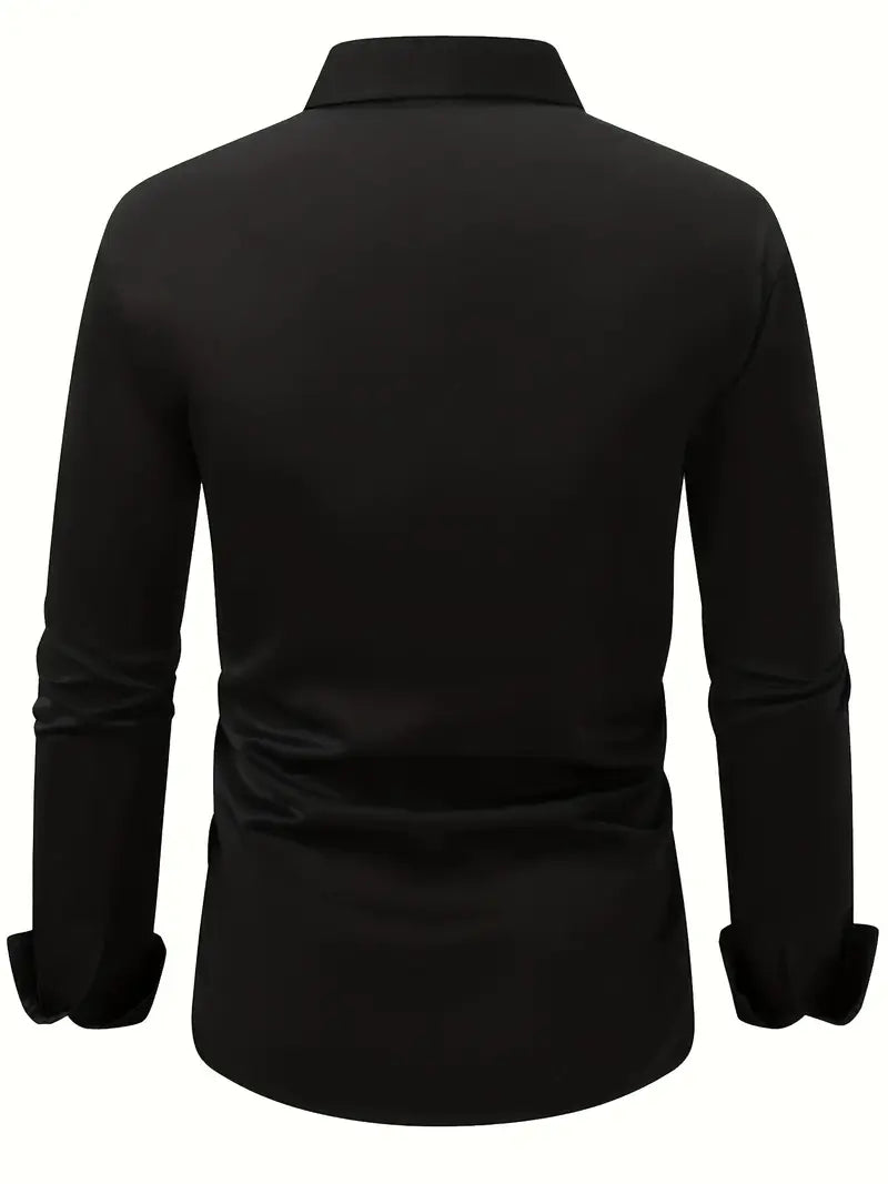 Camicia nera a maniche lunghe da uomo, vista posteriore, elegante e moderna, ideale per abbigliamento formale o casual, tessuto liscio e di qualità.