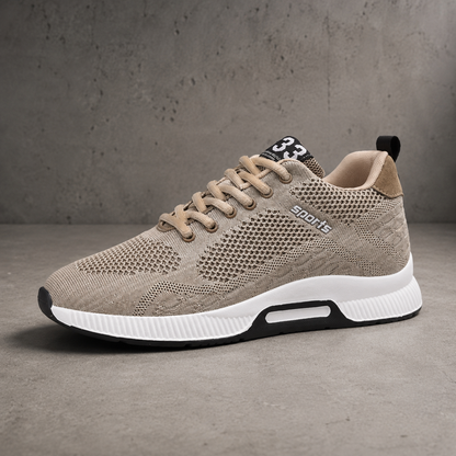 Men's summer sneakers in breathable mesh with an internal lift and lace-up closure.