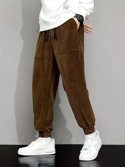 Pantaloni Uomo in Velluto a Coste Slim Fit – Gamba Dritta e Finitura Antipiega