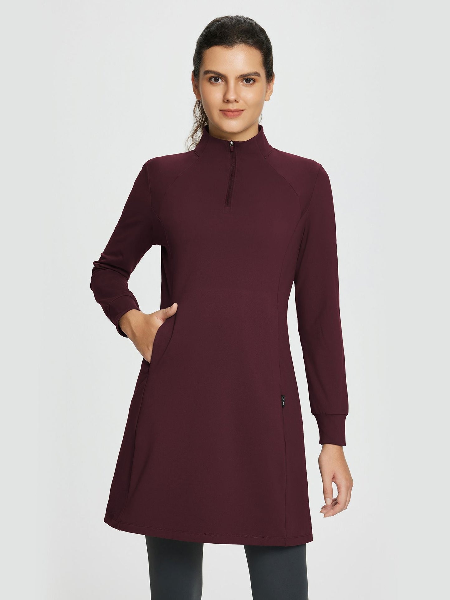 Abito Invernale Donna Maglia Collo Alto Zip Tasche Laterali Spacco Orlo