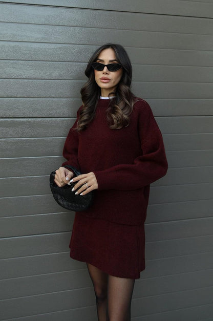 Women's Two-Piece Set with Oversized Sweater and Slim Skirt