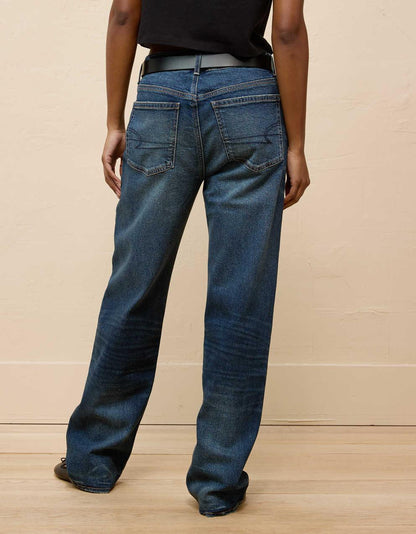 Women's Low Waist Jeans with Relaxed Fit and Tapered Leg
