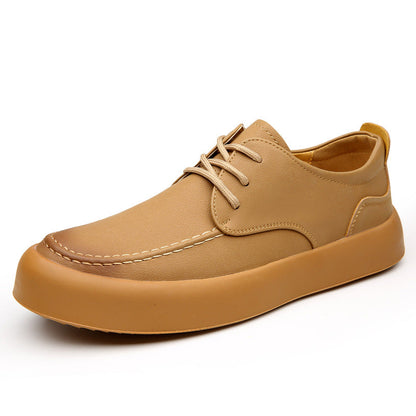 Botas de hombre con efecto de piel y detalles metálicos - estilo vintage