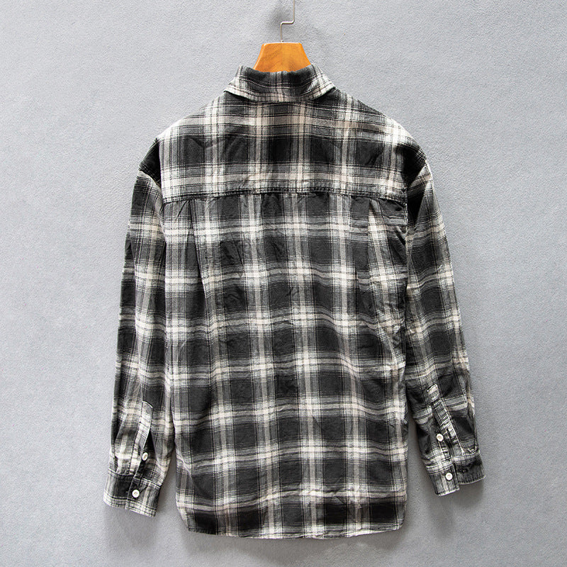 Camisa de hombre de otoño a cuadros de algodón, corte holgado y manga larga.