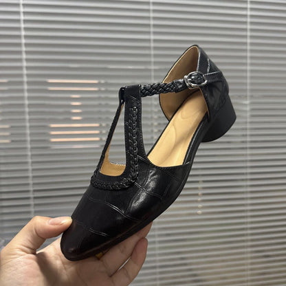Women's Sandals with Round Toe, Strap, and Wide Heel – Elegant Sandals