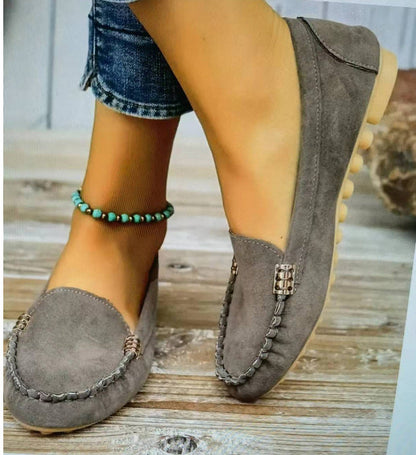 Damesko med flad hæl, rund tå, lav overdel og sål i viskose