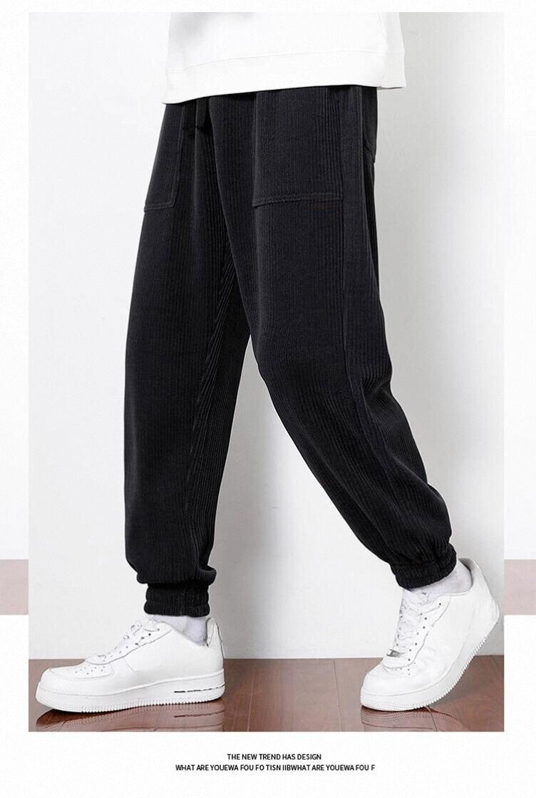 Pantaloni Uomo in Velluto a Coste Slim Fit – Gamba Dritta e Finitura Antipiega