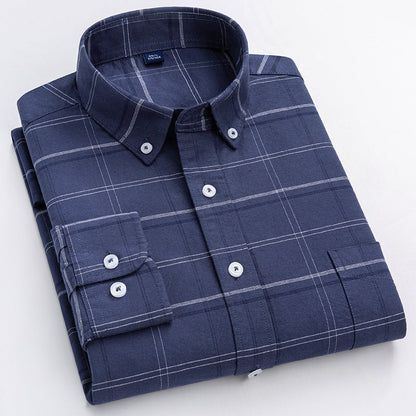 Herreskjorte med tern, lange ærmer og knaplukning – klassisk casual stil
