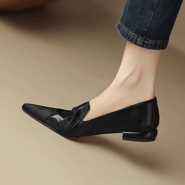 Women's Pointed Toe Ballerinas with Deep Neckline and Seamless Design – Elegant Ballerinas