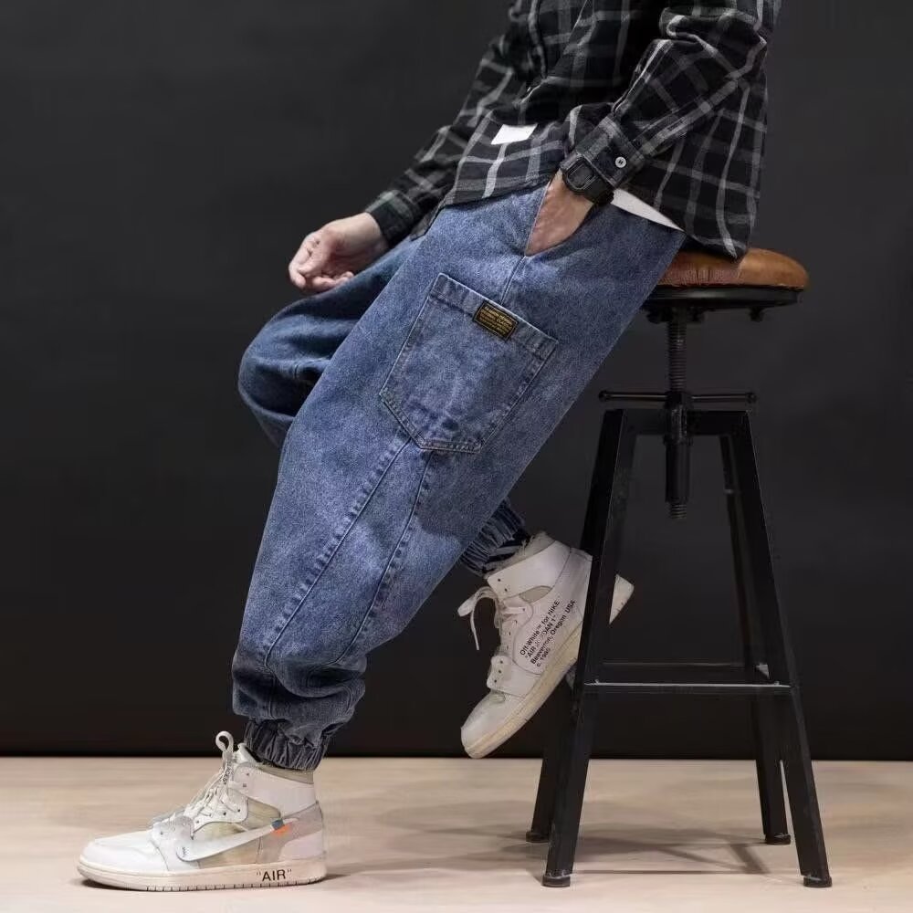 Jeans para hombre de corte relajado con bordados – Tiro medio y silueta amplia
