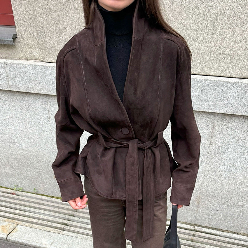 Abrigo de mujer para otoño con efecto ante, mangas largas y detalles de costuras