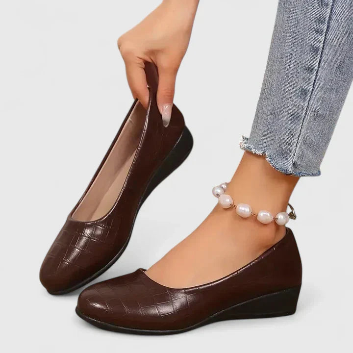 Women's Shoes with Memory Foam and Non-Slip Sole