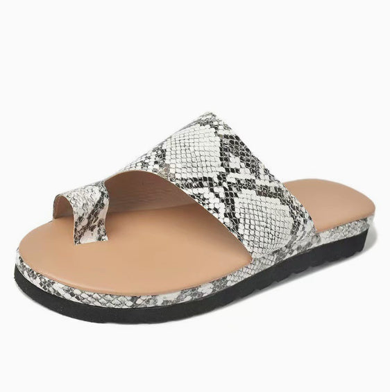 Damesandaler med tåring, lav sål og design uden lukning – casual sandaler