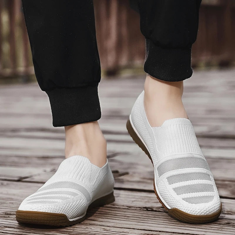 Men's Breathable Knit Loafers with Arch Support and Slip-On Design