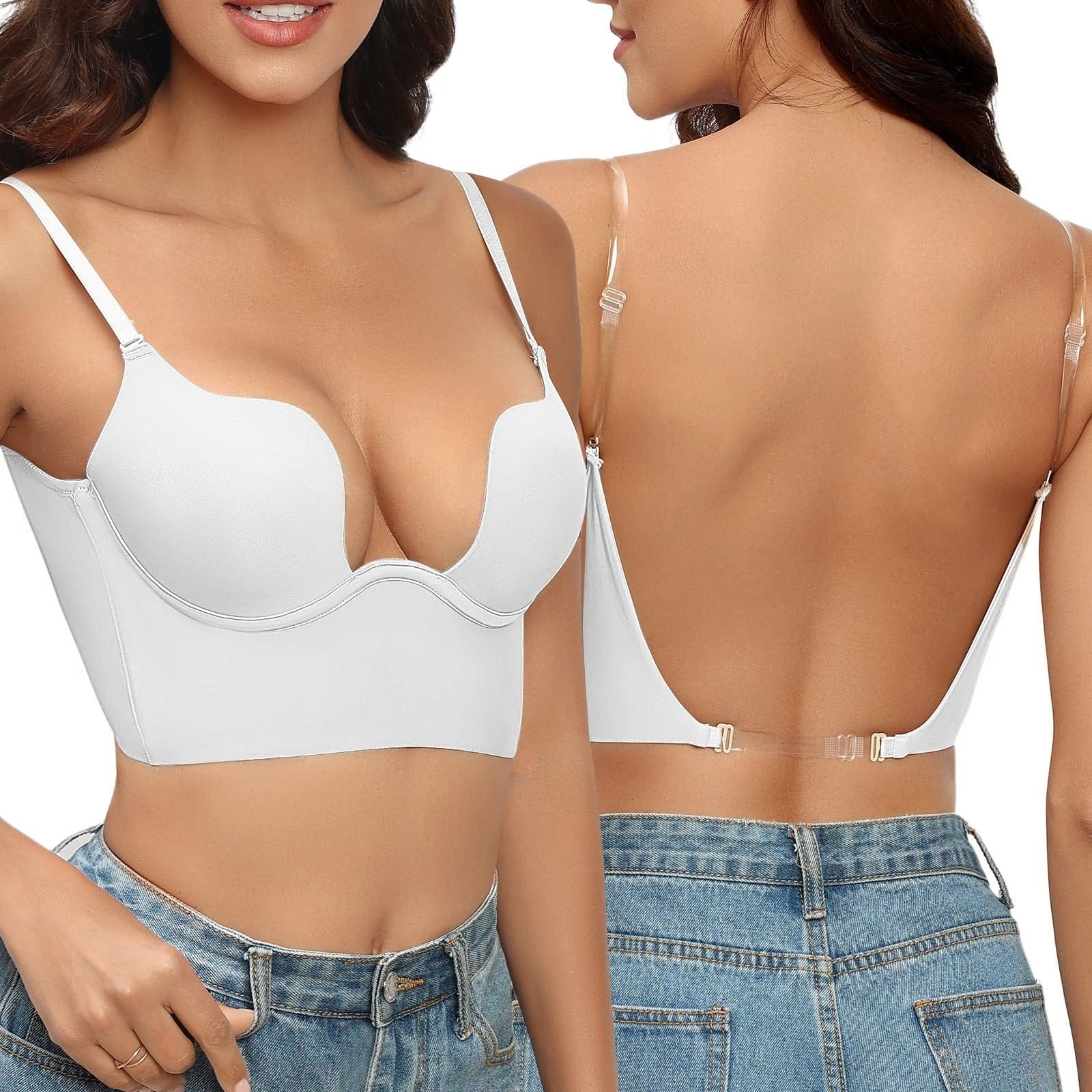 Donna indossa reggiseno bianco senza schienale, spalline regolabili, abbinato a jeans. Design elegante e confortevole, ideale per abiti scollati.