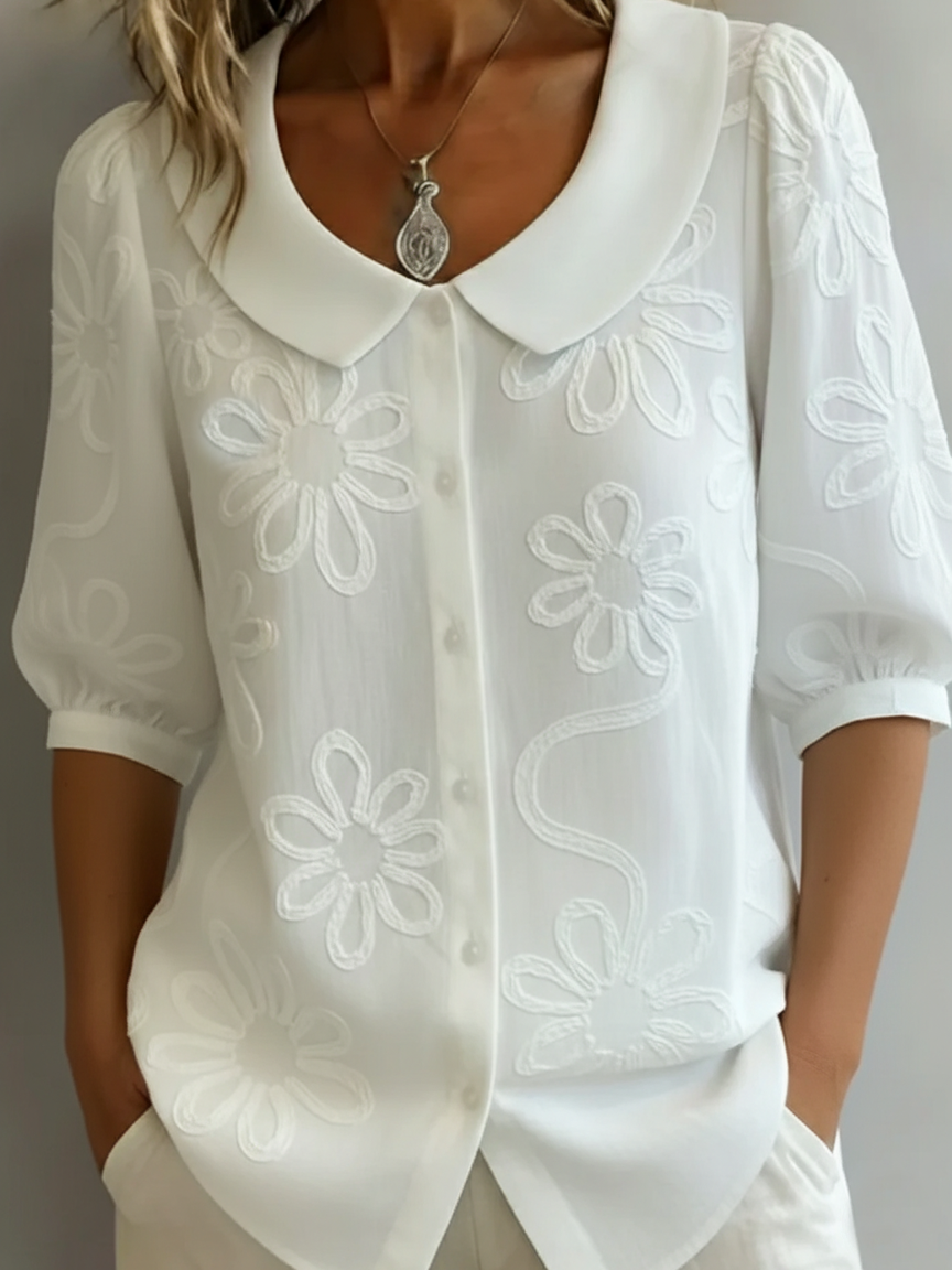 Camicetta Donna con Colletto Arrotondato e Ricami Floreali – Stile Elegante