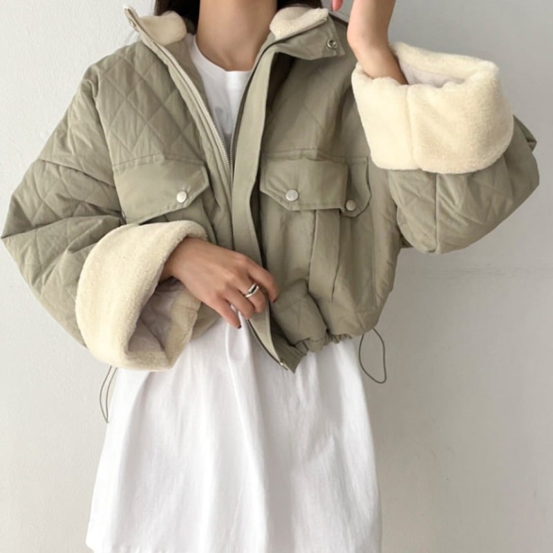 Women's Thick Winter Jacket with High Collar and Lamb Velvet Stitching