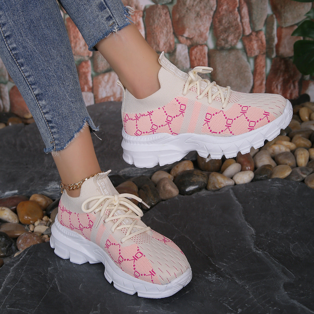 Women's Sneakers in Breathable Mesh with Laces – Rubber Sole and Round Toe